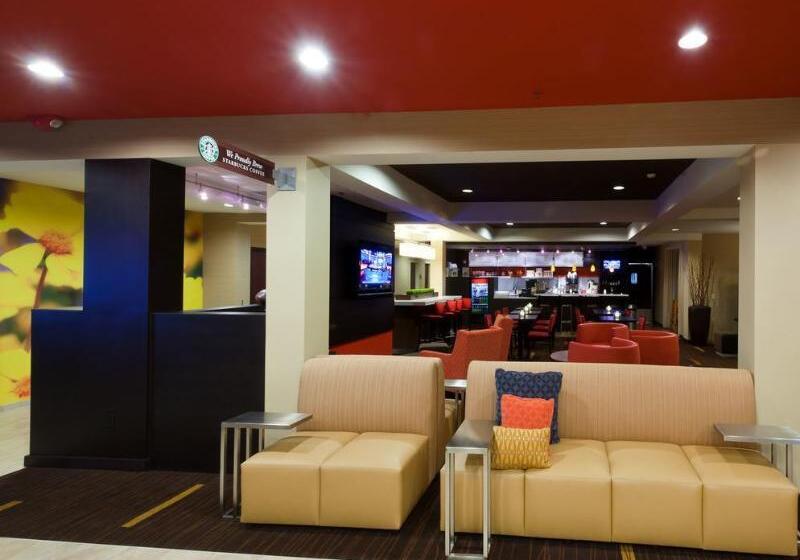 فندق Courtyard By Marriott Pensacola