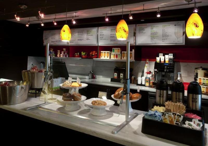 فندق Courtyard By Marriott Pensacola