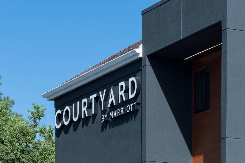 فندق Courtyard By Marriott Pensacola