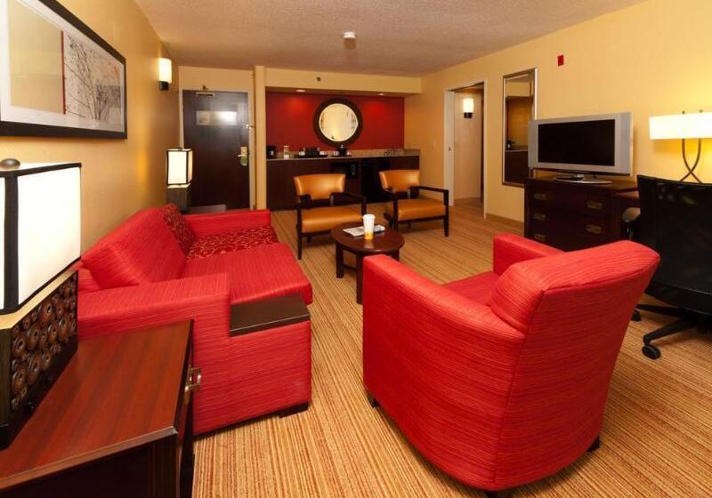 فندق Courtyard By Marriott Pensacola