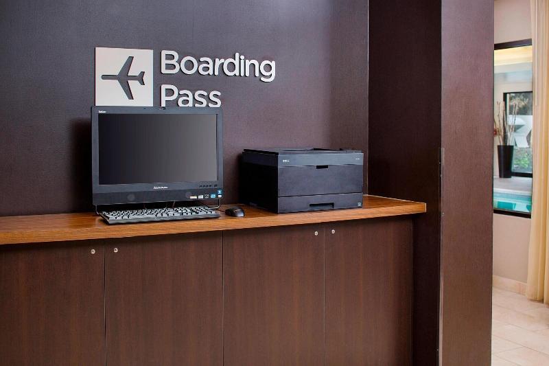 酒店 Courtyard By Marriott Richmond Airport