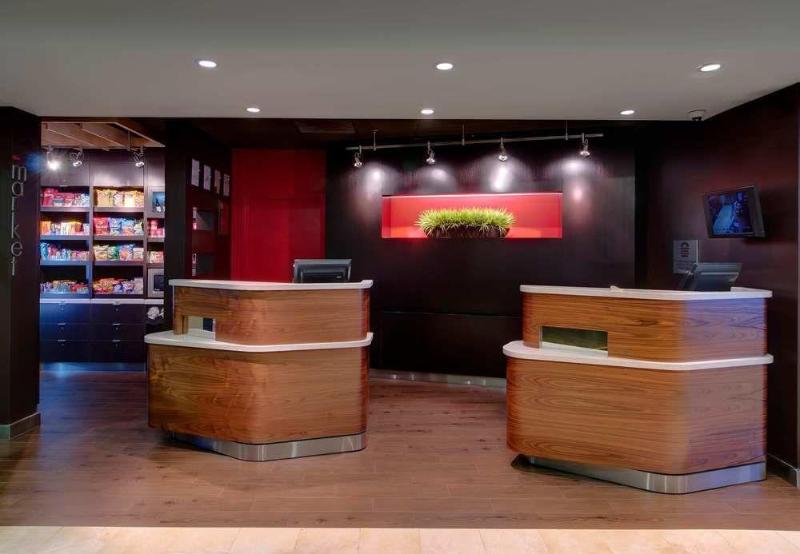 酒店 Courtyard By Marriott Richmond Airport