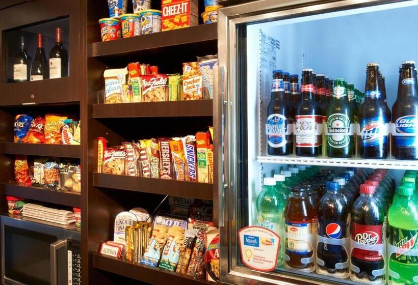 هتل Courtyard Toledo Maumee/arrowhead