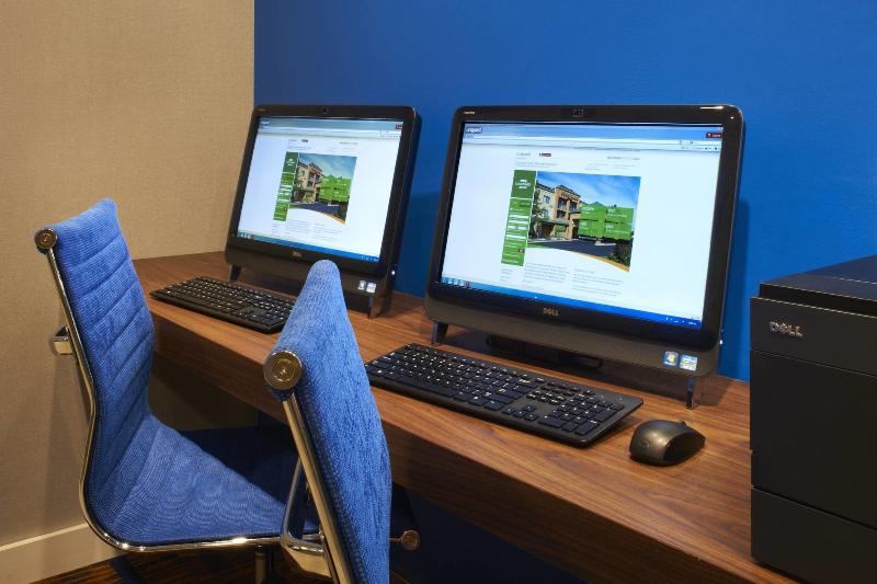 هتل Courtyard Toledo Maumee/arrowhead