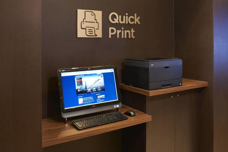 هتل Courtyard Toledo Maumee/arrowhead