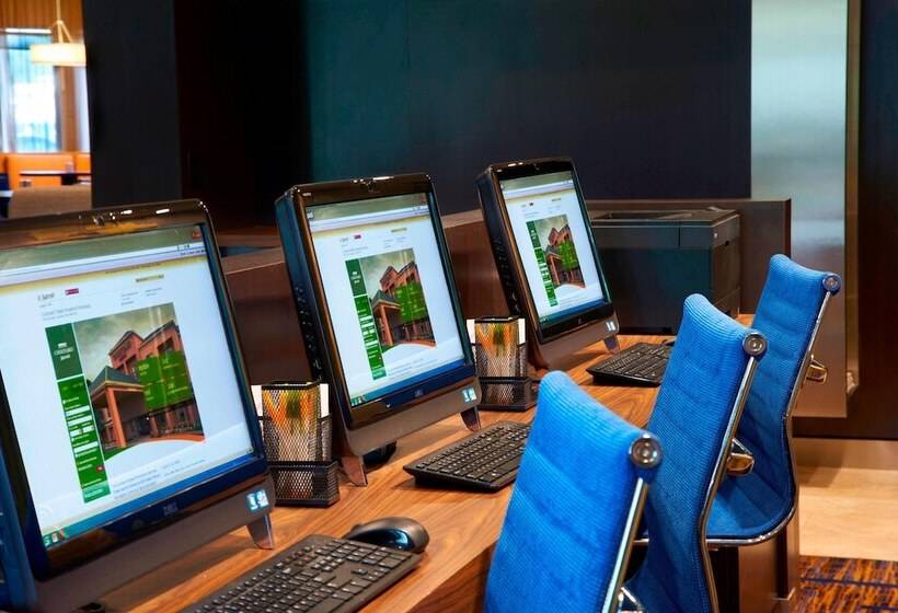 هتل Courtyard Toledo Rossford/perrysburg