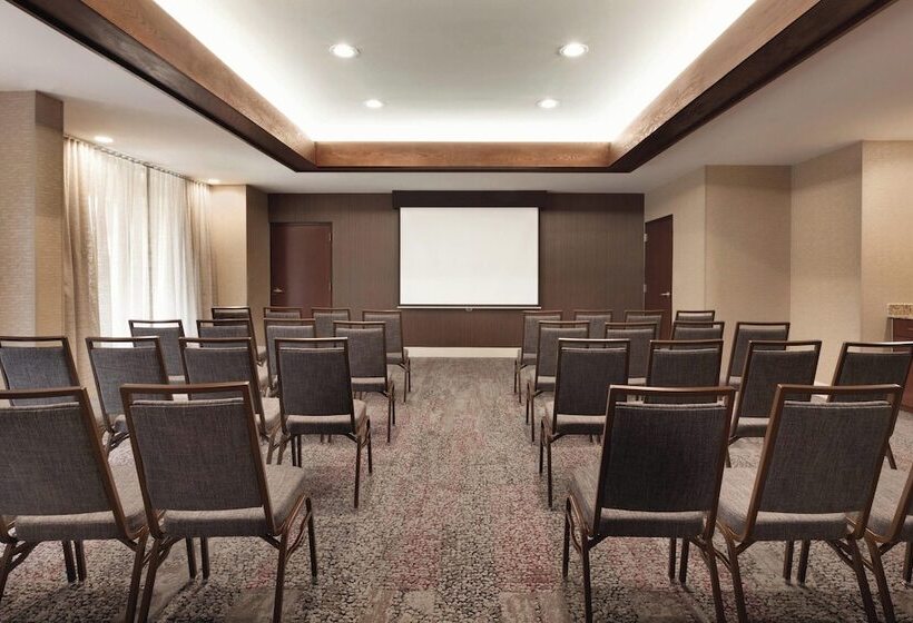 בית מלון כפרי Courtyard Charlotte Airport North