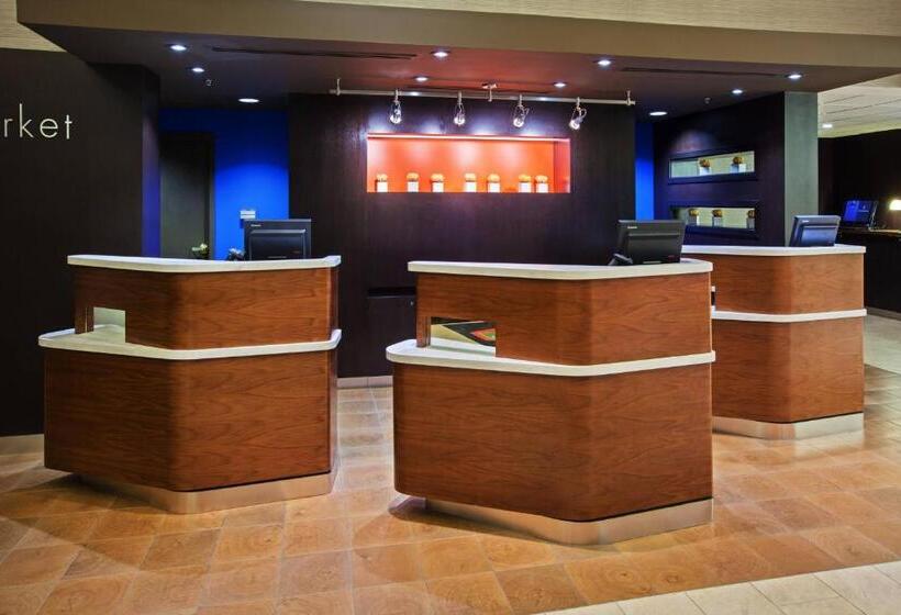 Отель Courtyard Chicago Midway Airport