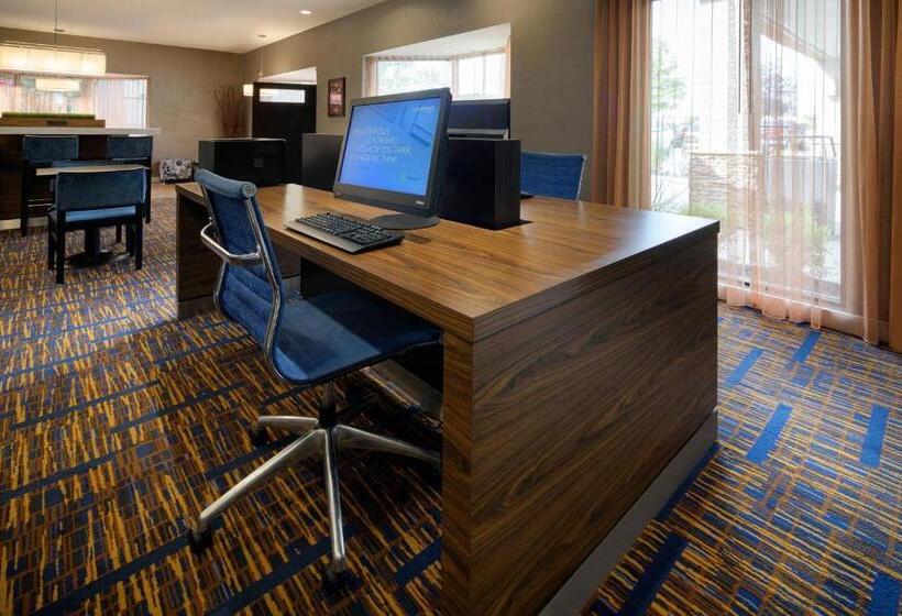 فندق Courtyard Cleveland Beachwood