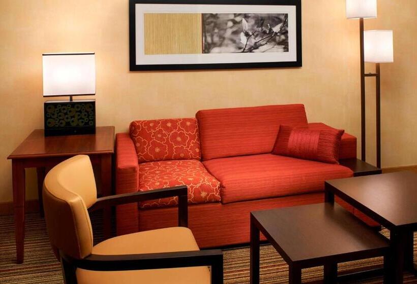 فندق Courtyard Des Moines West/clive