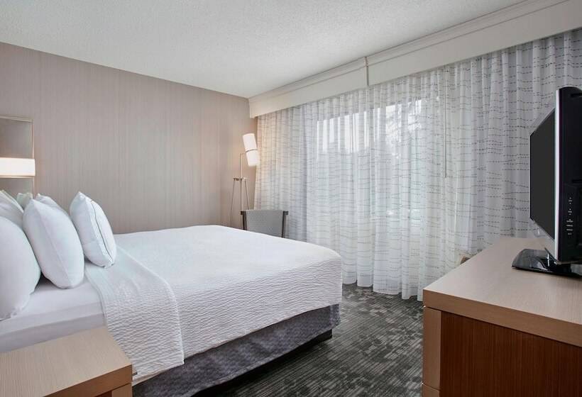 فندق Courtyard By Marriott Detroit Pontiac/auburn Hills