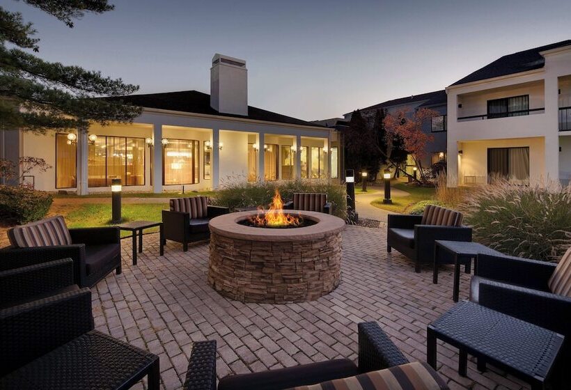 فندق Courtyard Detroit Southfield