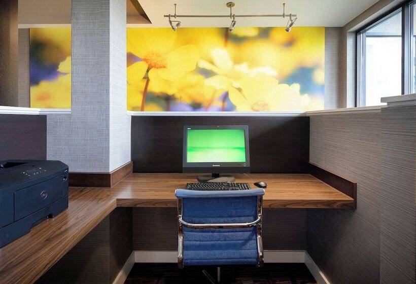 فندق Courtyard Detroit Southfield