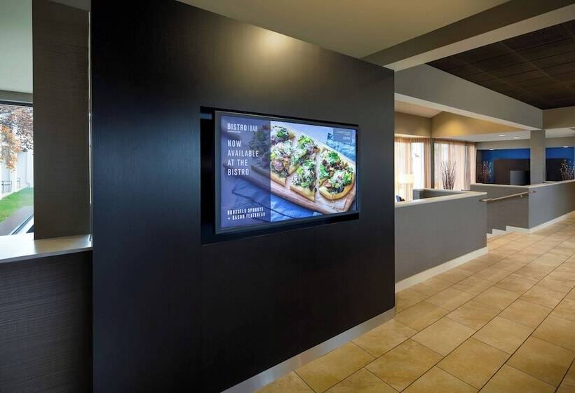 فندق Courtyard Detroit Southfield