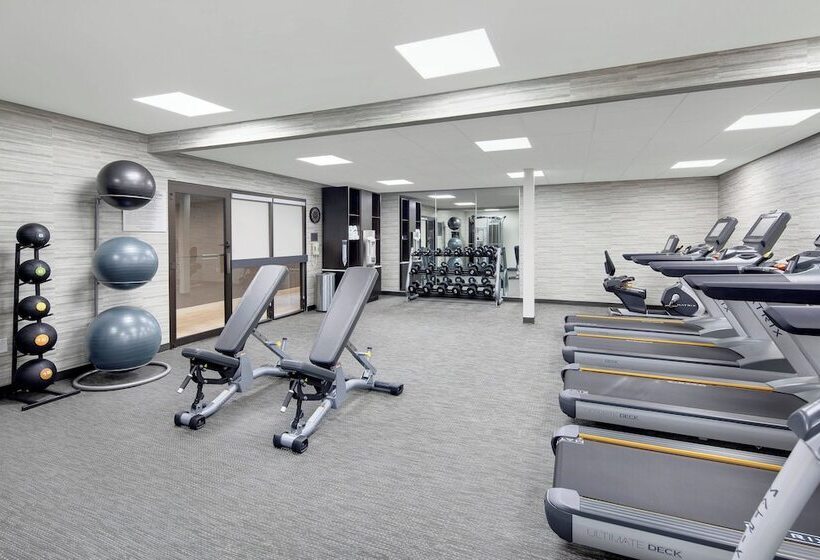 فندق Courtyard Detroit Southfield