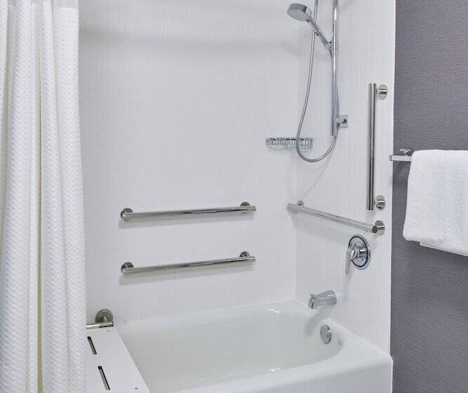 בית מלון כפרי Courtyard By Marriott Detroit Troy