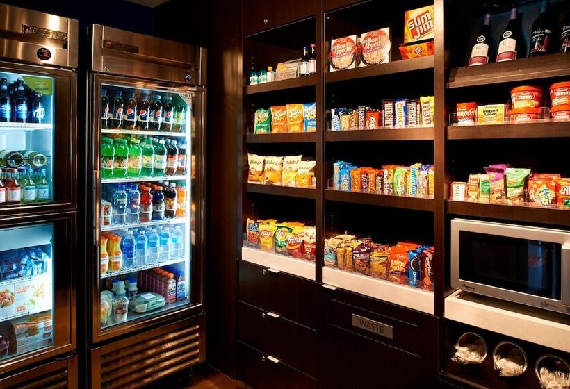 فندق Courtyard Detroit Utica