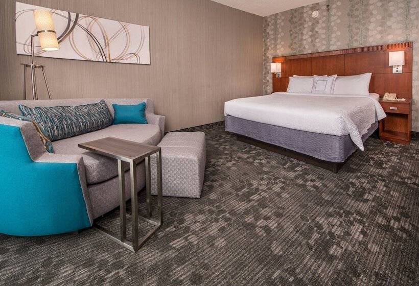 Отель Courtyard By Marriott Dulles Airport Chantilly