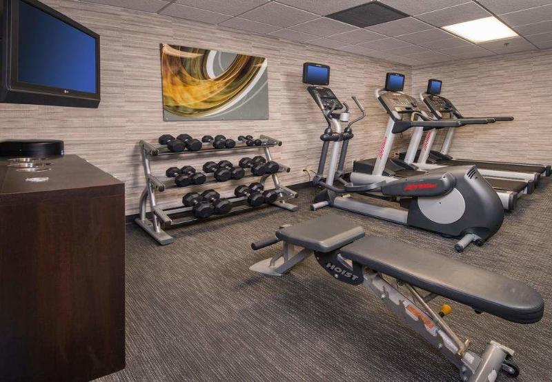 ホテル Courtyard By Marriott Dulles Airport Chantilly