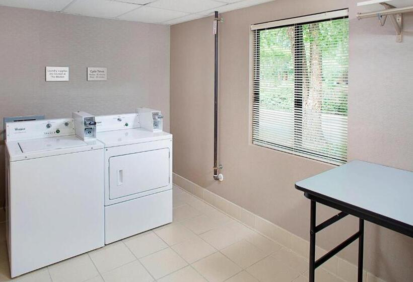 בית מלון כפרי Courtyard Durham Near Duke University/downtown