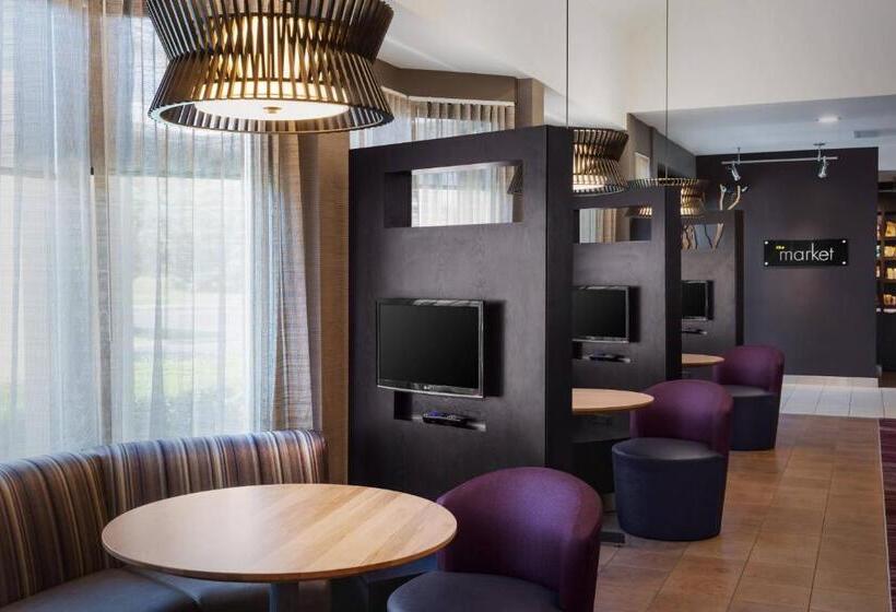 فندق Courtyard By Marriott Fishkill