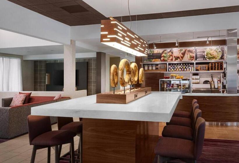 فندق Courtyard By Marriott Fishkill