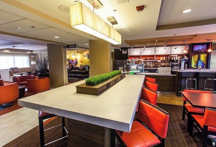 فندق Courtyard By Marriott Florence