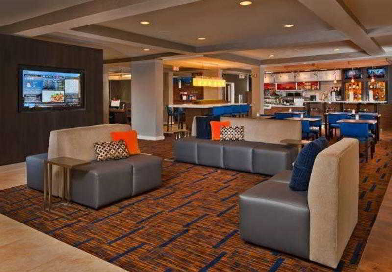فندق Courtyard By Marriott Frederick
