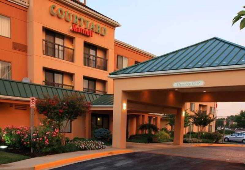 فندق Courtyard By Marriott Frederick