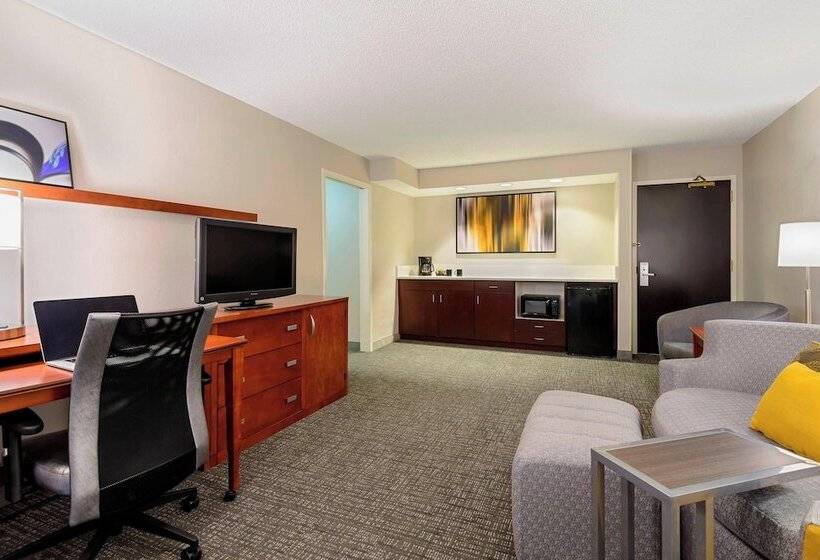 فندق Courtyard By Marriott Gainesville Fl