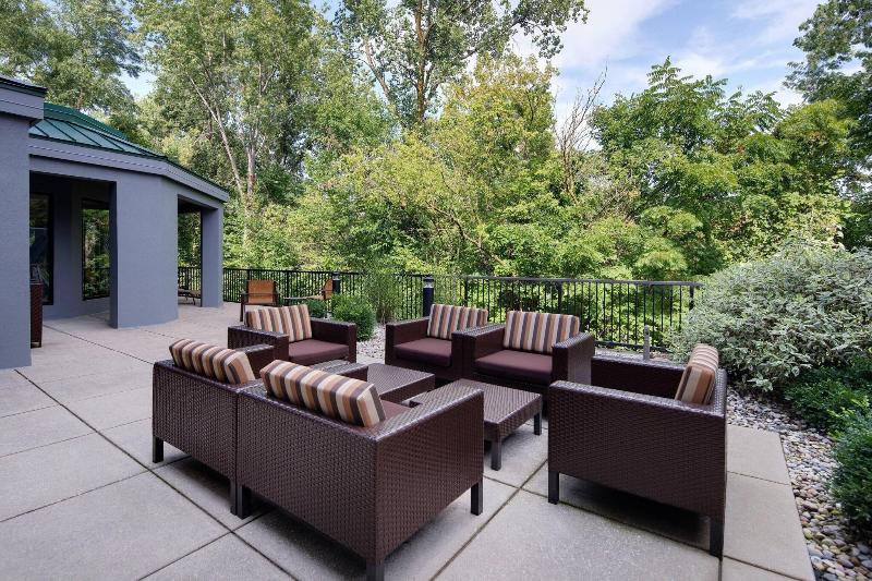 فندق Courtyard Grand Rapids Airport