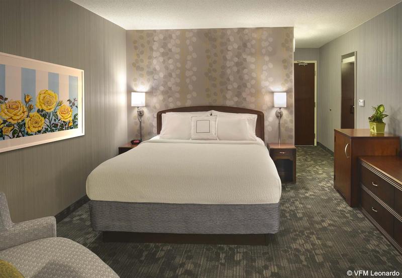 هتل Courtyard Grand Rapids Airport