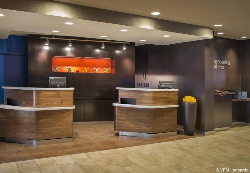 فندق Courtyard Grand Rapids Airport