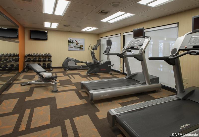 فندق Courtyard Grand Rapids Airport