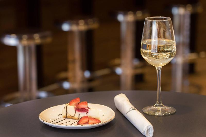 هتل Courtyard Hartford Manchester