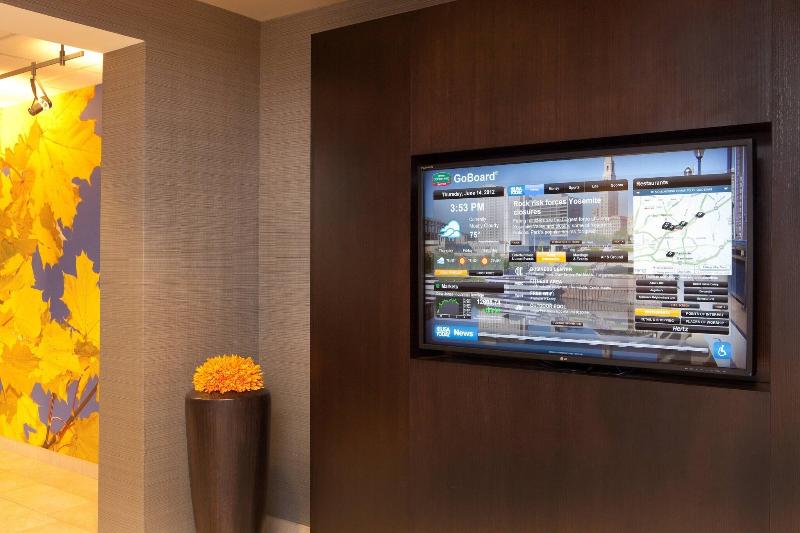 هتل Courtyard Hartford Manchester