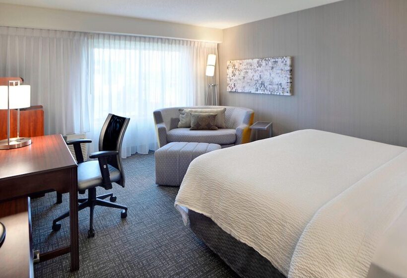 فندق Courtyard By Marriott Kokomo