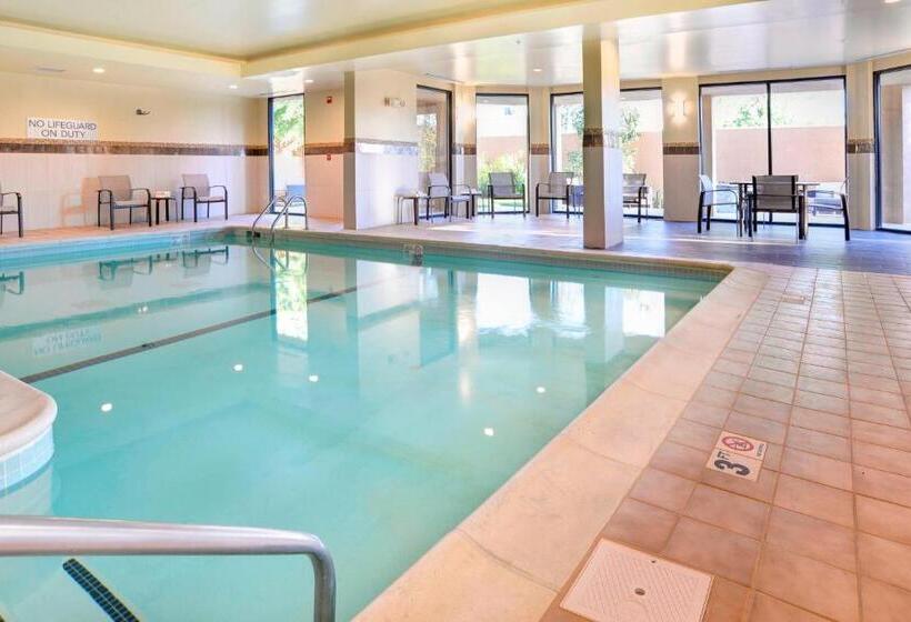 فندق Courtyard By Marriott Kokomo