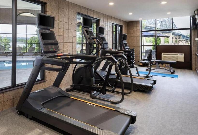 فندق Courtyard La Crosse Downtown/mississippi Riverfront