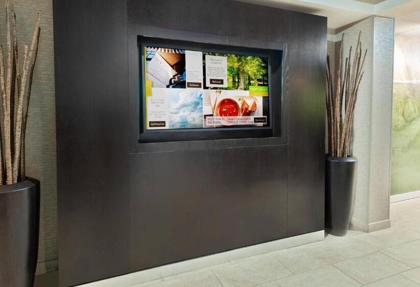 هتل Courtyard Lafayette Airport