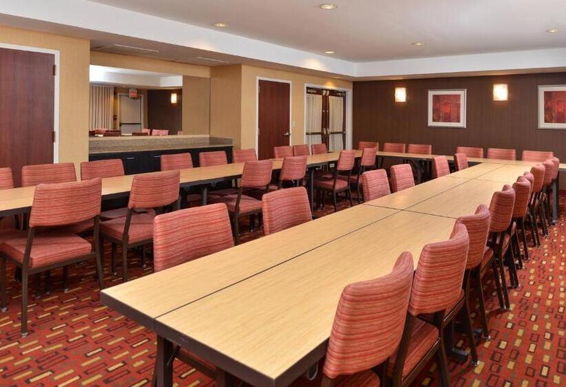 هتل Courtyard Laredo