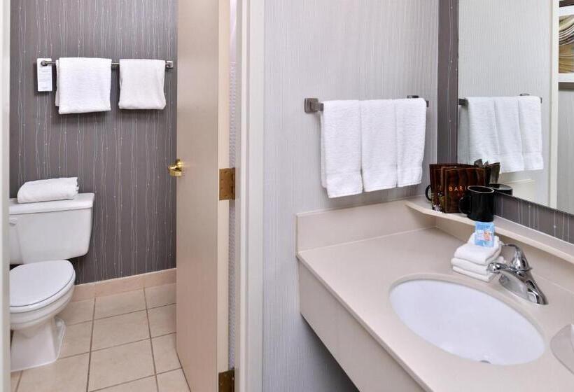 هتل Courtyard Laredo