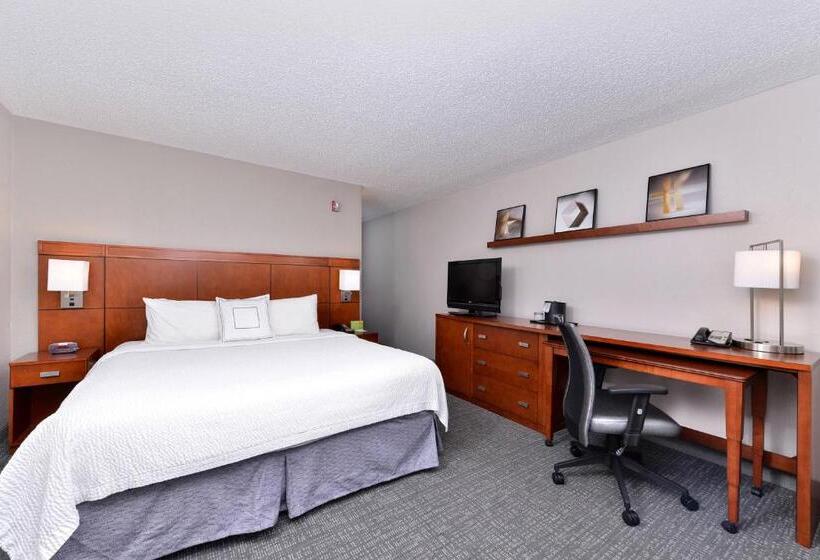 هتل Courtyard Laredo