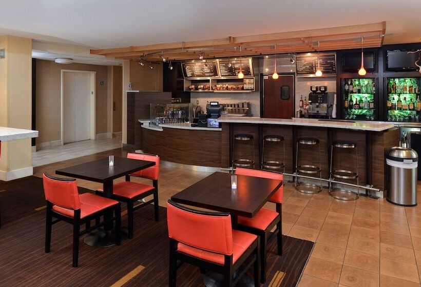 فندق Courtyard Laredo