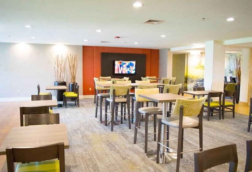 هتل Courtyard Laredo