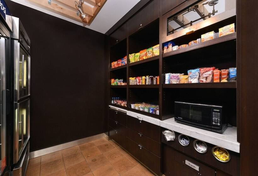 هتل Courtyard Laredo