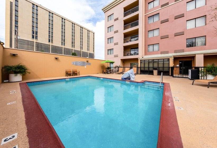 هتل Courtyard Laredo