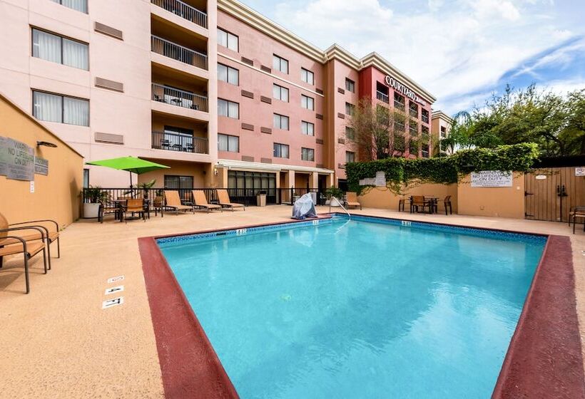 هتل Courtyard Laredo