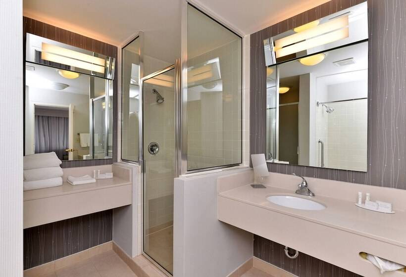 هتل Courtyard Laredo