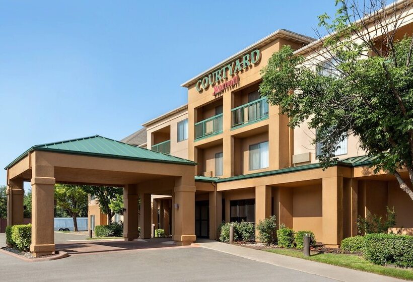 호텔 Courtyard Lubbock